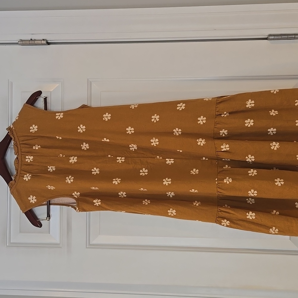 Dress - Picture 3 of 4
